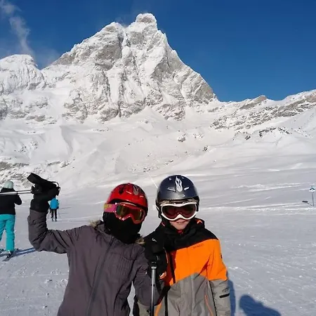Skichaletcervinia 7p Ski In Ski Out Aan Piste Nr. 5 Uitzicht Matterhorn *